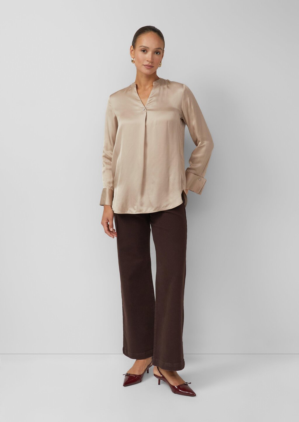 Elegante Satin-Bluse mit Manschetten