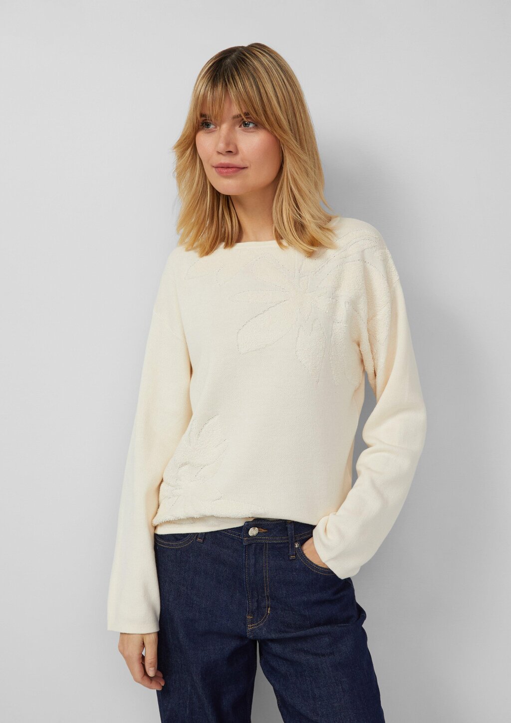 Pullover mit dekorativem Strickmuster