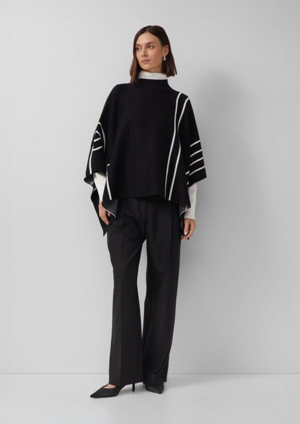 Strickponcho aus Viskosemix mit Stehkragen