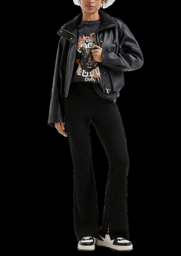 Gerade geschnittene Jacke in Lederoptik