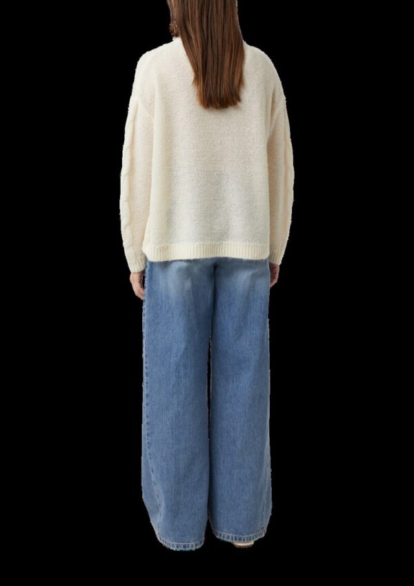 Strickpullover aus Alpakamix mit Zopfmuster am Ärmel