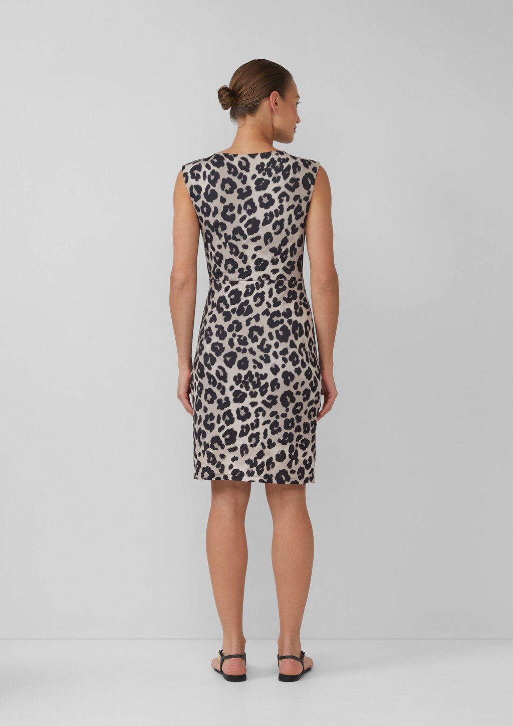 Ärmelloses Jersey-Kleid mit Knoten-Detail und Leo-Print