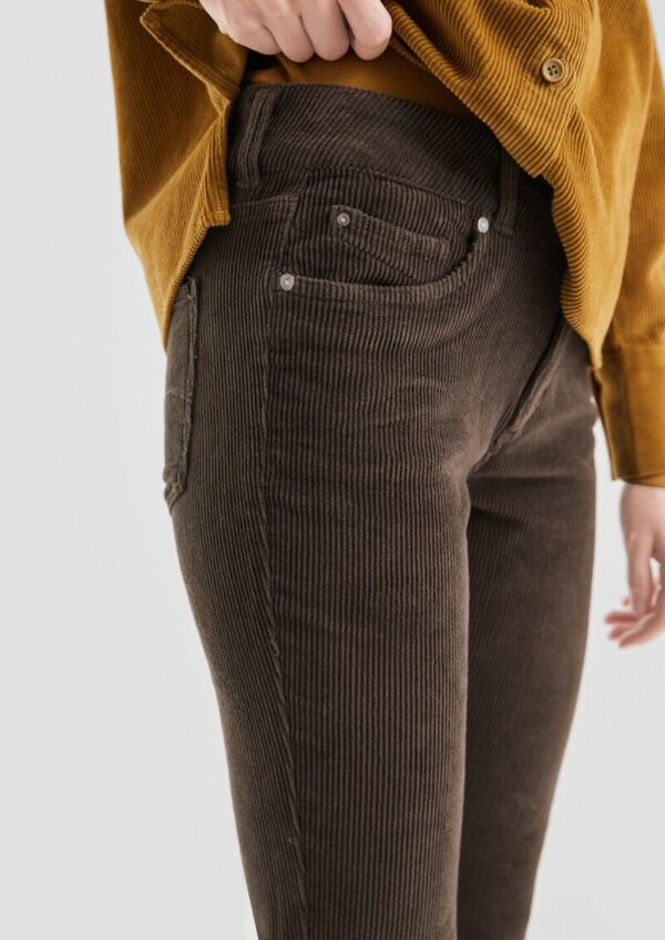 Cordhose mit Bootcut-Leg
