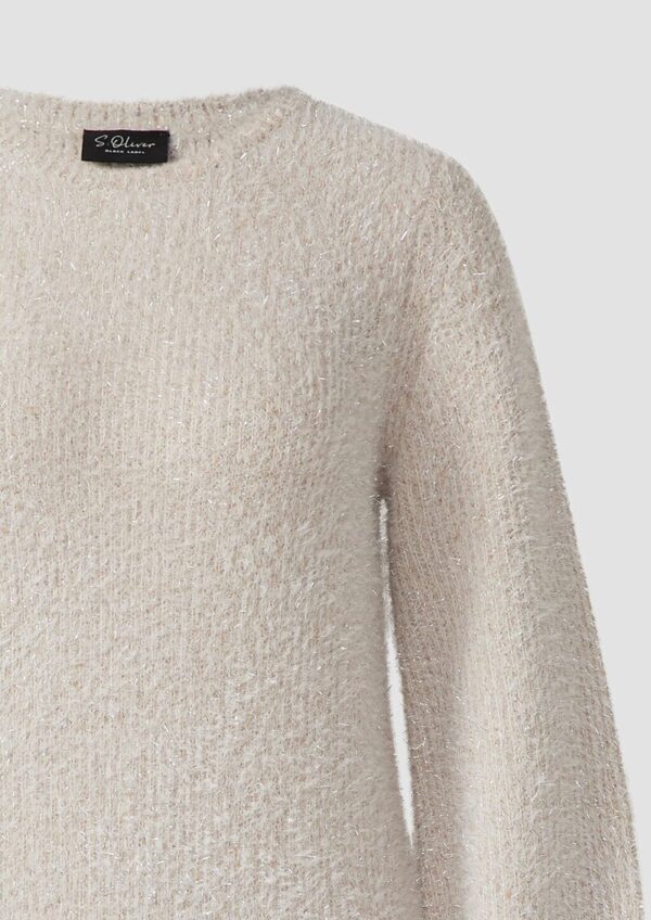 Flauschiges Strickkleid mit Glitzergarn