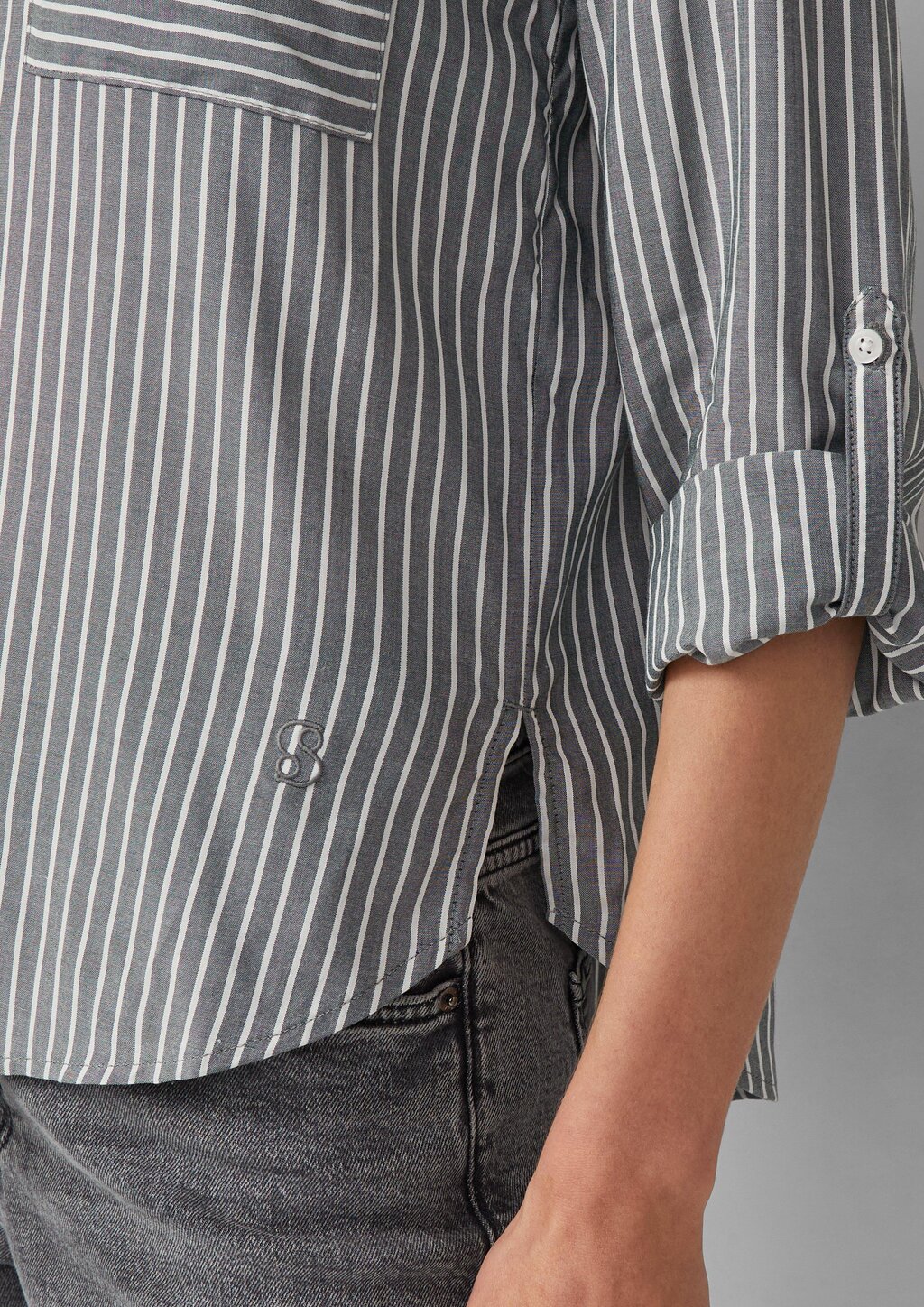 Streifenbluse mit aufgesetzten Taschen im Regular-Fit