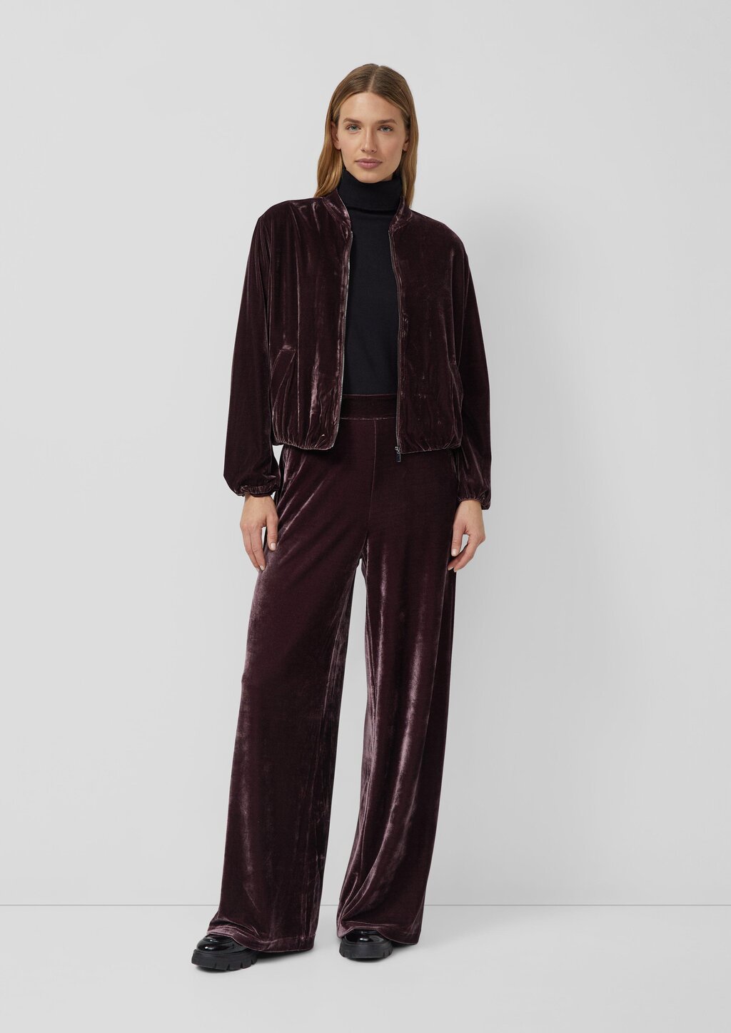 Fließender Samtblouson