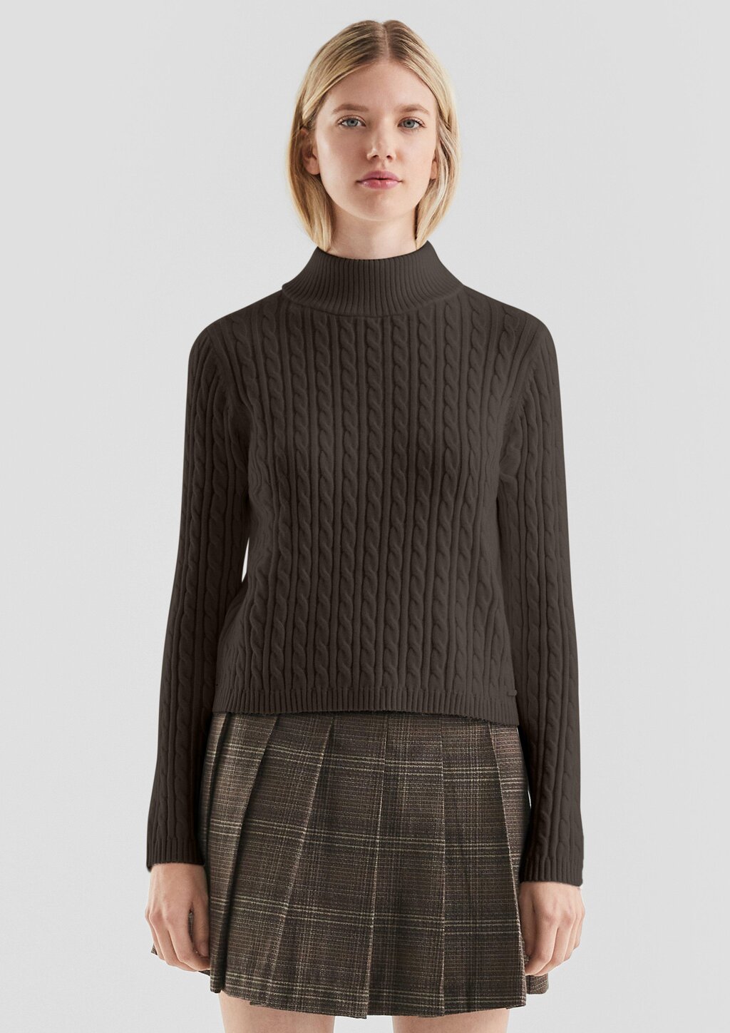 Pullover mit Zopfmuster