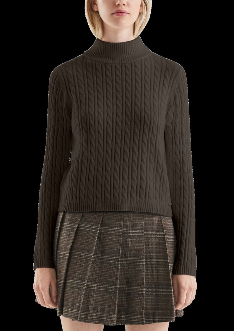 Pullover mit Zopfmuster