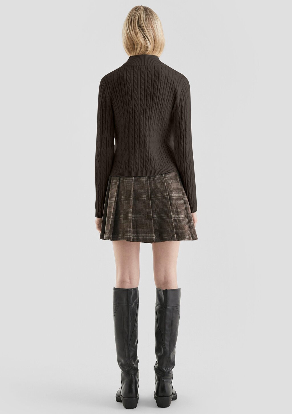 Pullover mit Zopfmuster