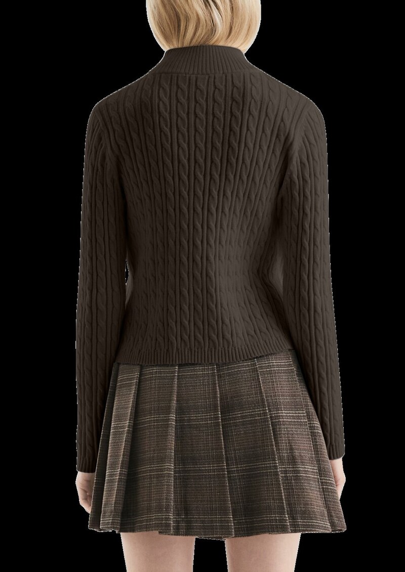 Pullover mit Zopfmuster