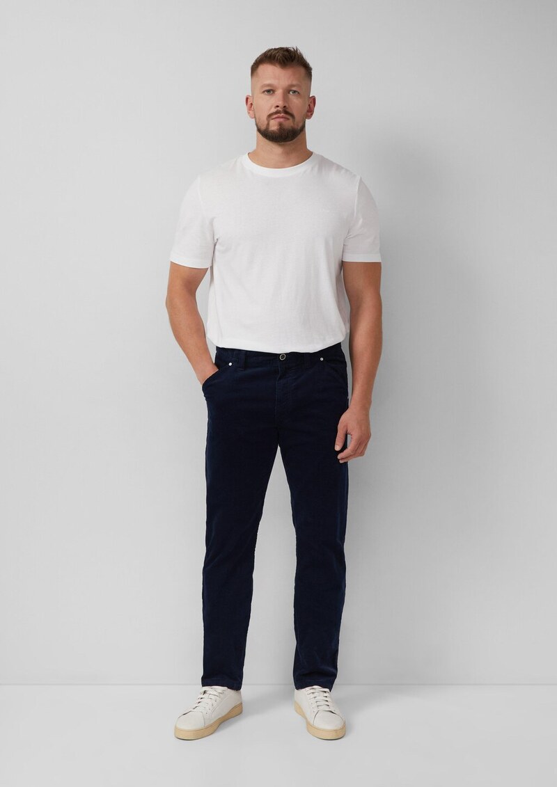 Cordhose im Regular Fit aus Baumwollstretch