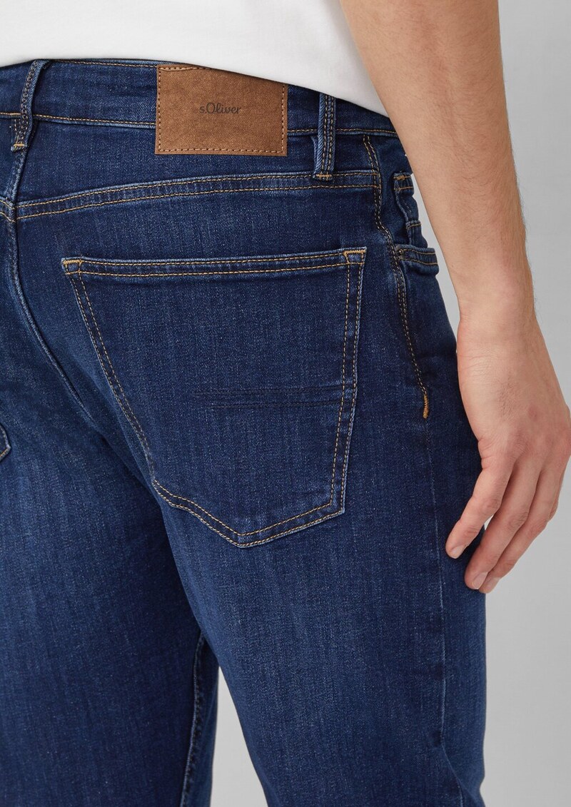 Jeans Mauro / Regular Fit / Mid Rise / Tapered Leg