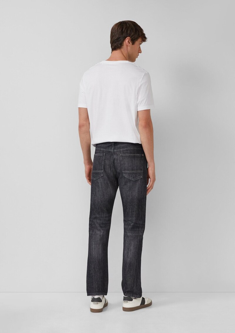 Jeans Mauro / Regular Fit / Mid Rise / Tapered Leg / 100% Baumwolle