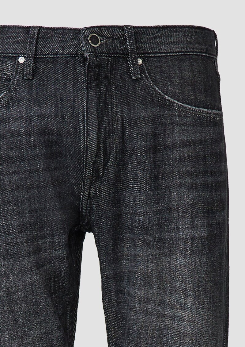 Jeans Mauro / Regular Fit / Mid Rise / Tapered Leg / 100% Baumwolle