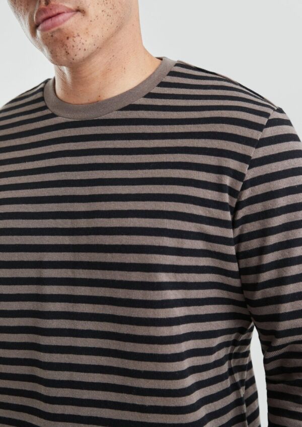 Gestreiftes Langarmshirt