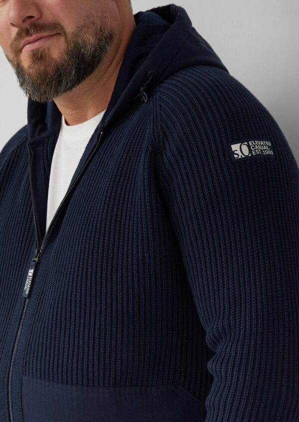 Fabricmix-Strickjacke mit Kapuze und sportiven Details