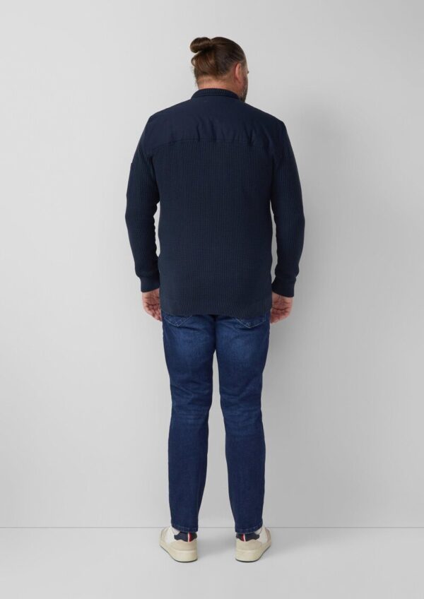 Sportive Strickjacke im Fabricmix mit Kontrastdetail