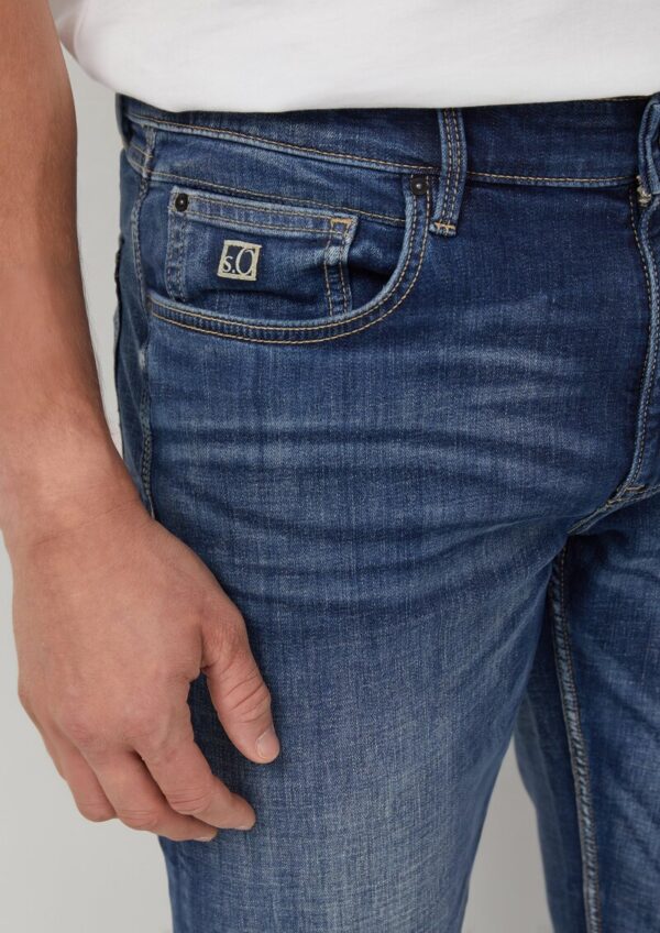 Jeans Benito / Regular Fit / Mid Rise / Straight Leg