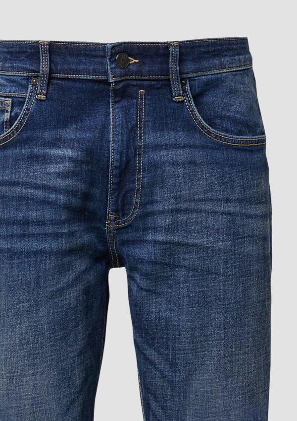 Jeans Benito / Regular Fit / Mid Rise / Straight Leg