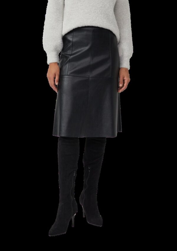 A-Shape-Rock in Leder-Optik mit Naht-Details