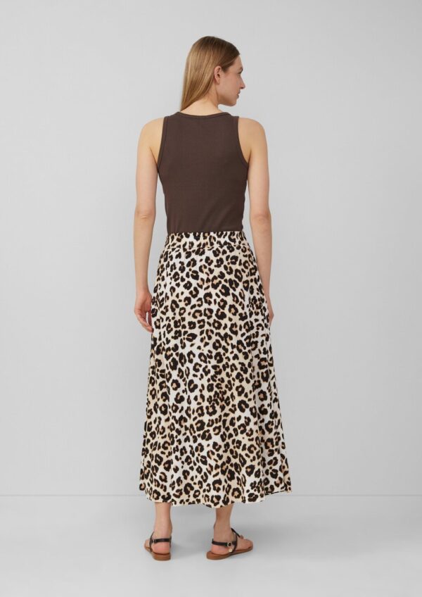 Viskose-Rock mit Leo-Muster