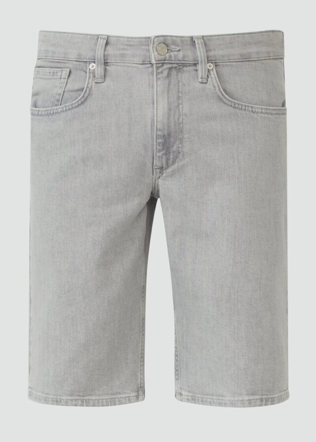 Jeans-Shorts / Regular Fit / Mid Rise / Straight Leg / Pride-Motiv