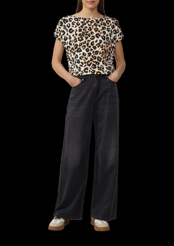 Viskosemix-T-Shirt im Relaxed Fit mit Leo-Muster