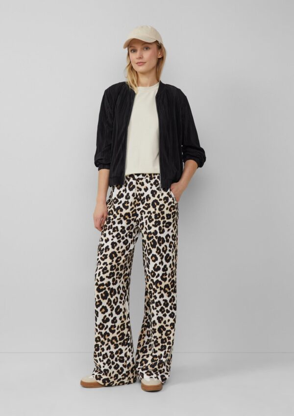 Wide-Leg Hose mit Leo-Muster