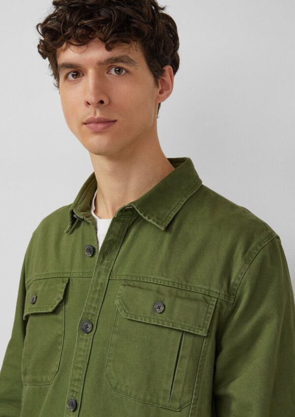 Overshirt aus Twill mit seitlichen Eingrifftaschen und Waschung