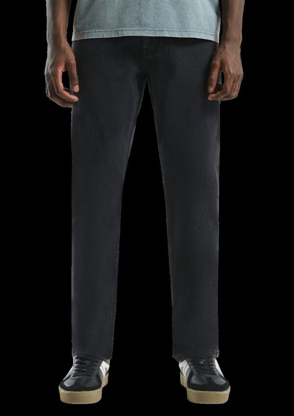 Denim Pete/ Regular Fit / Mid Rise / Straight Leg