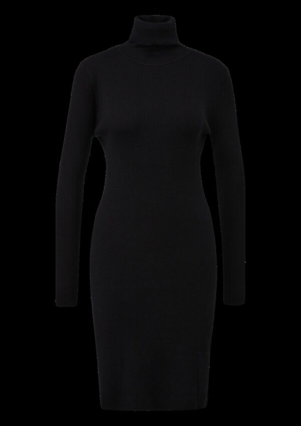 Geripptes Strickkleid