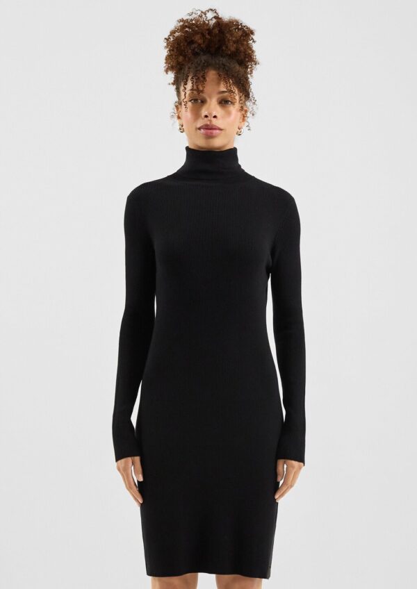 Geripptes Strickkleid