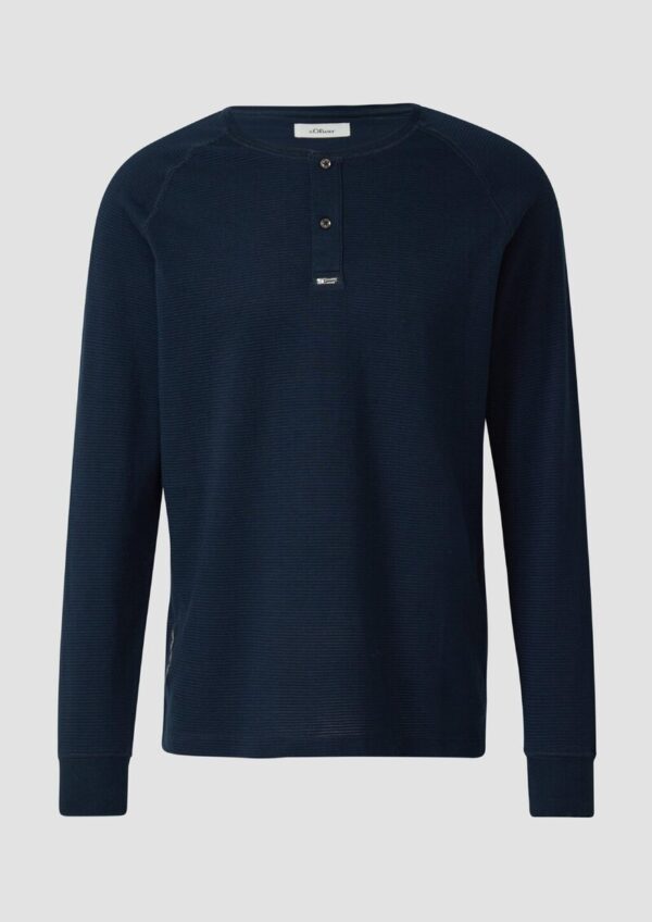 Strukturiertes Langarmshirt mit Henley-Ausschnitt