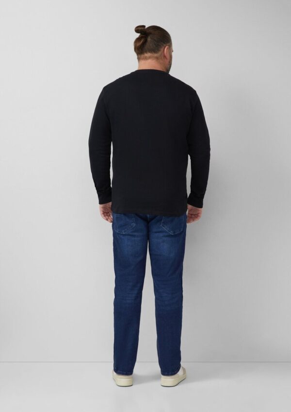 Geripptes Henley-Shirt mit Label-Patch