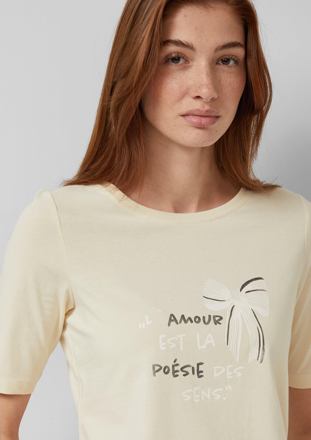 T-Shirt mit Frontprint im Slim Fit