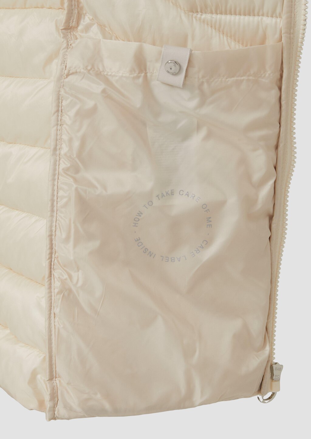 Leichte Steppjacke mit Stehkragen