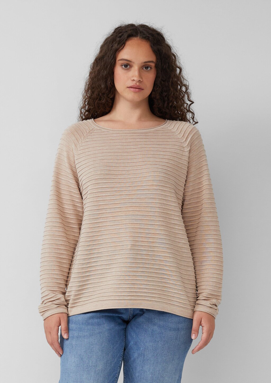 Pullover mit Strukturmuster aus Viskosemix