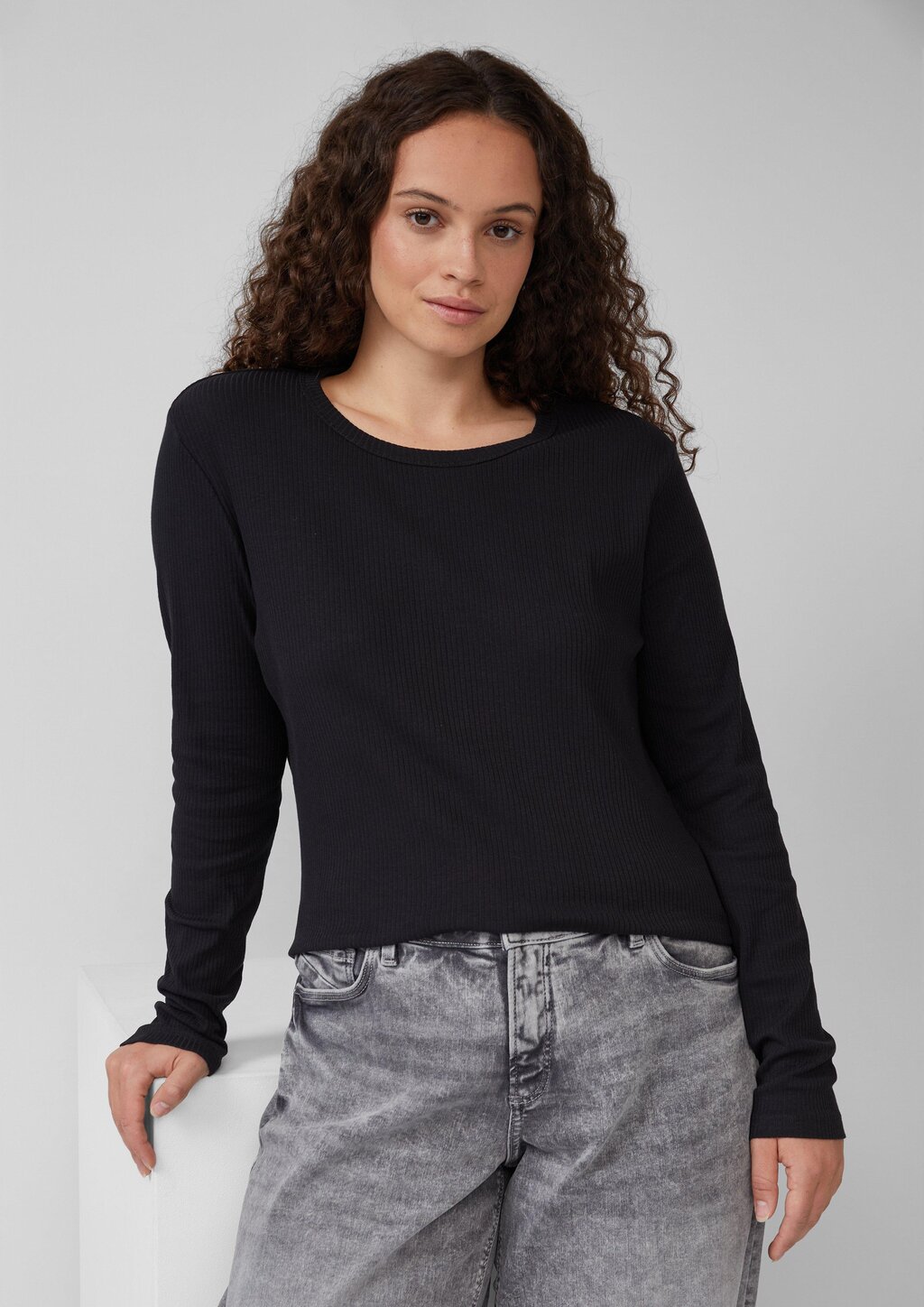 Geripptes Longsleeve im Slim Fit