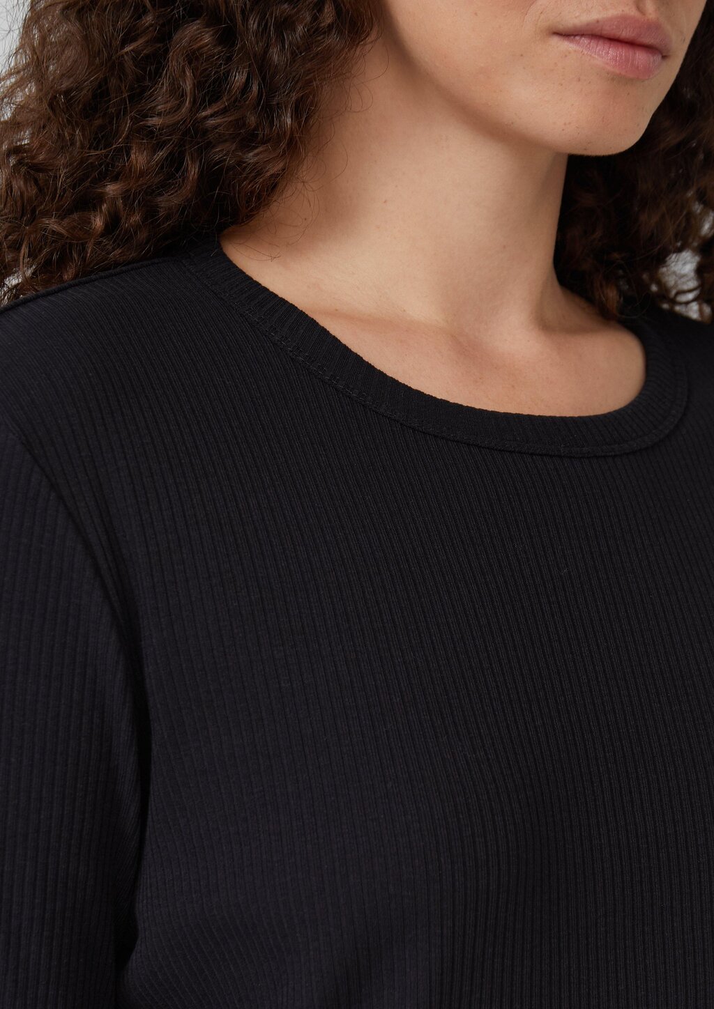 Geripptes Longsleeve im Slim Fit