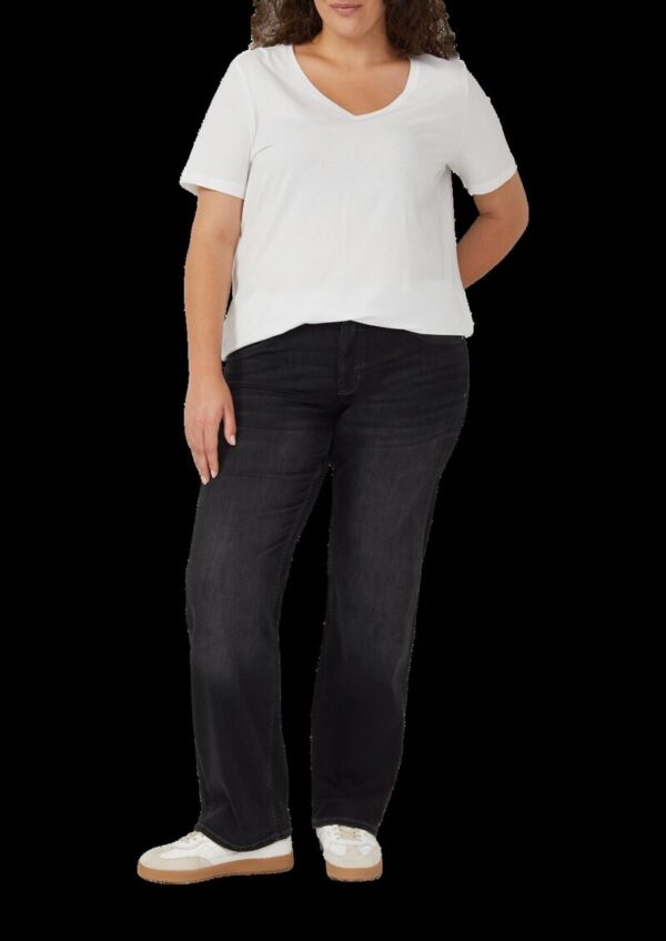 Jeans / Straight Fit / Mid Rise / Straight Leg