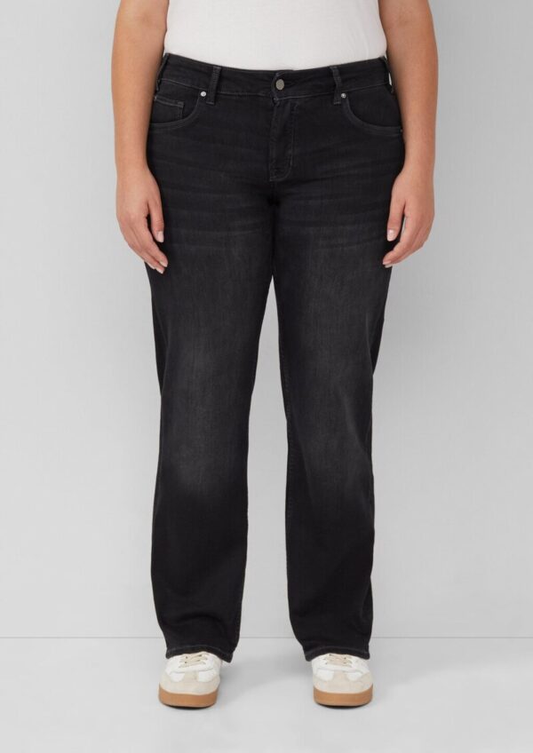 Jeans / Straight Fit / Mid Rise / Straight Leg