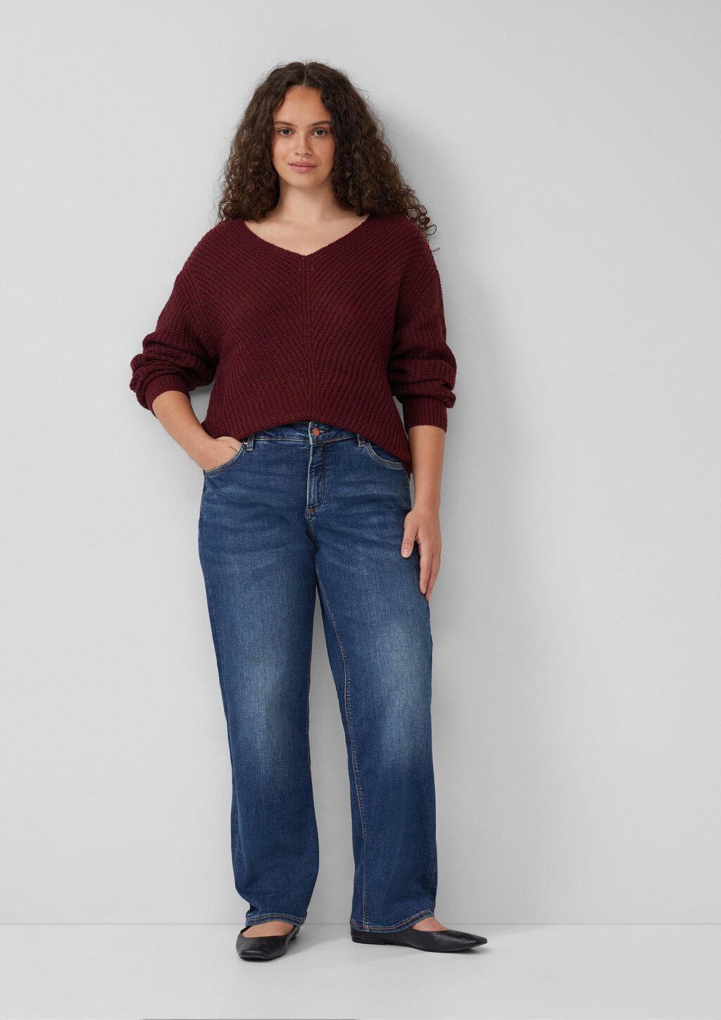 Melierter Pullover mit überschnittener Schulter