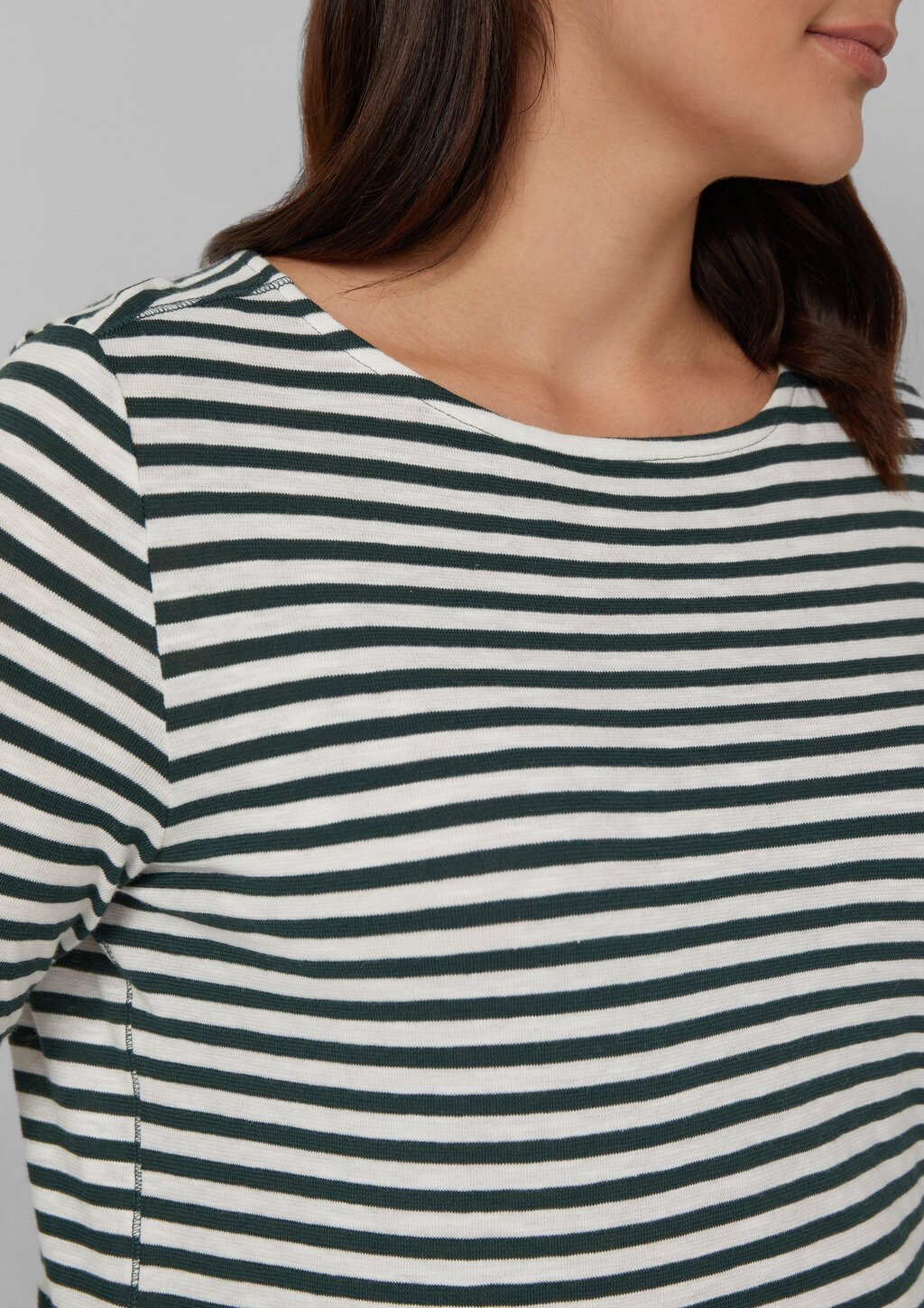 Lässiges Langarmshirt mit U-Boot-Ausschnitt