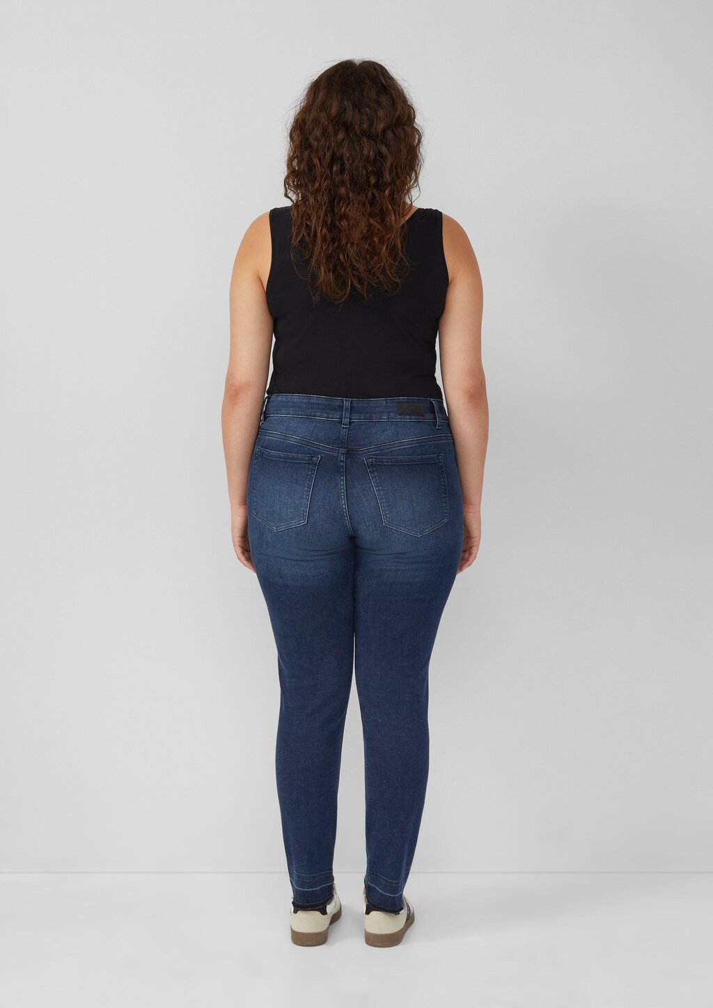 Schmal geschnittenes Tanktop aus Baumwollmix