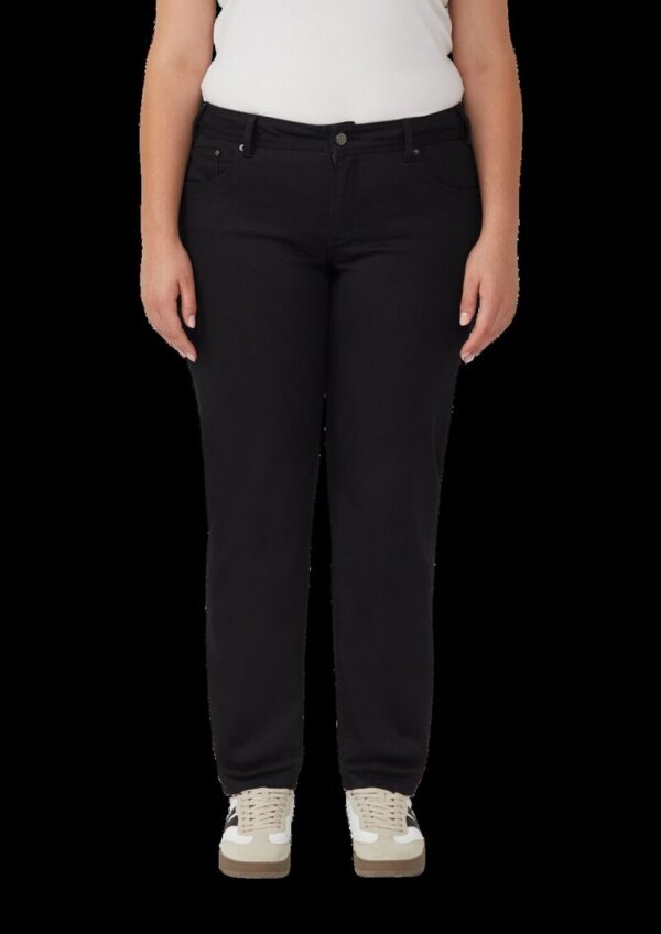 Jeans / Curvy Fit / Mid Rise / Slim Tapered Leg