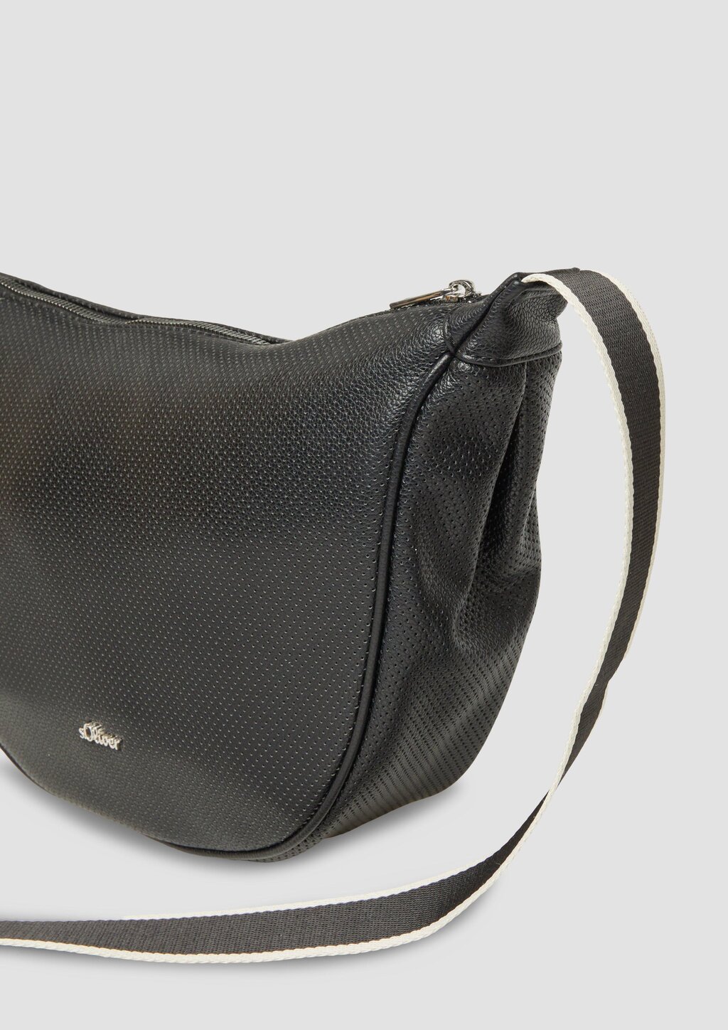 Crossbody-Bag in Leder-Optik mit längenverstellbarem Schultergurt