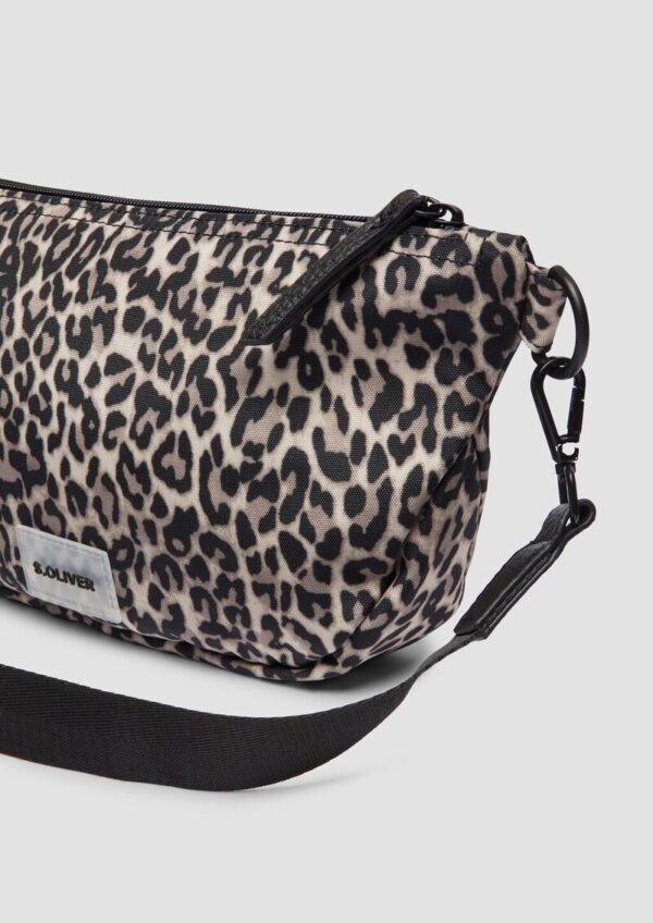Crossbody Bag mit Leo-Print