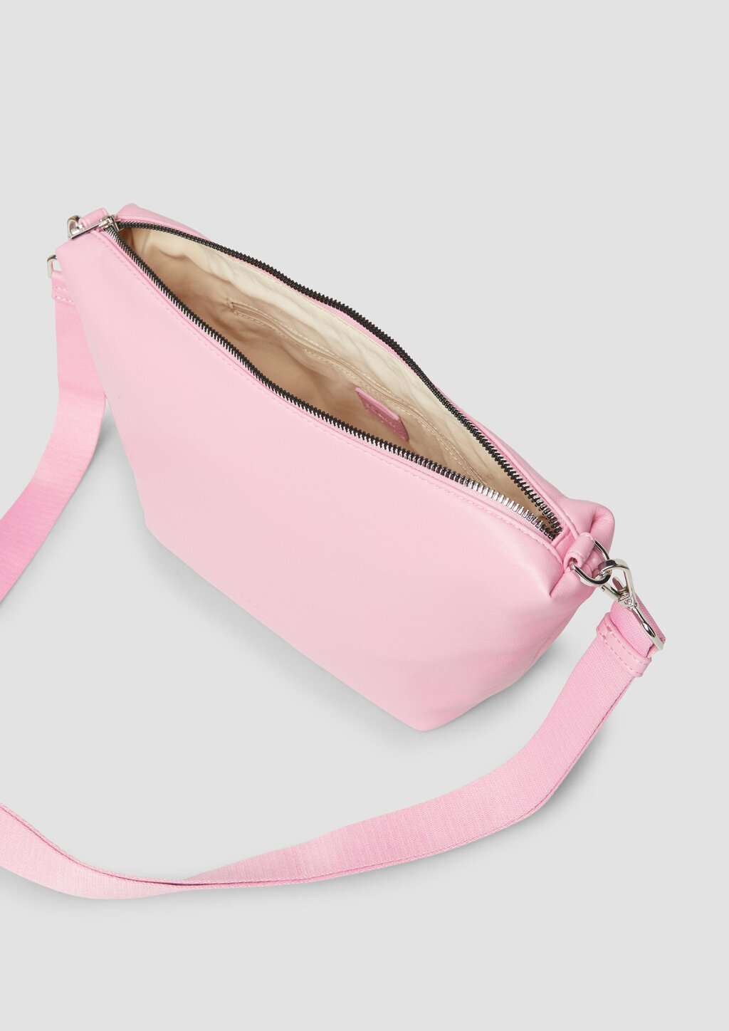 Crossbody-Bag in Leder-Optik mit abnehmbarem Gurt