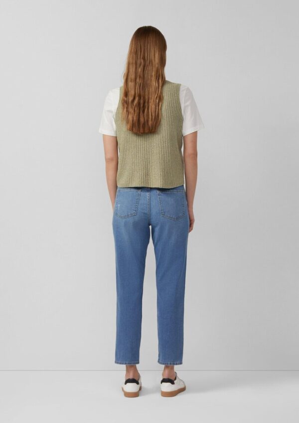 Leichte Strickweste aus Bouclé