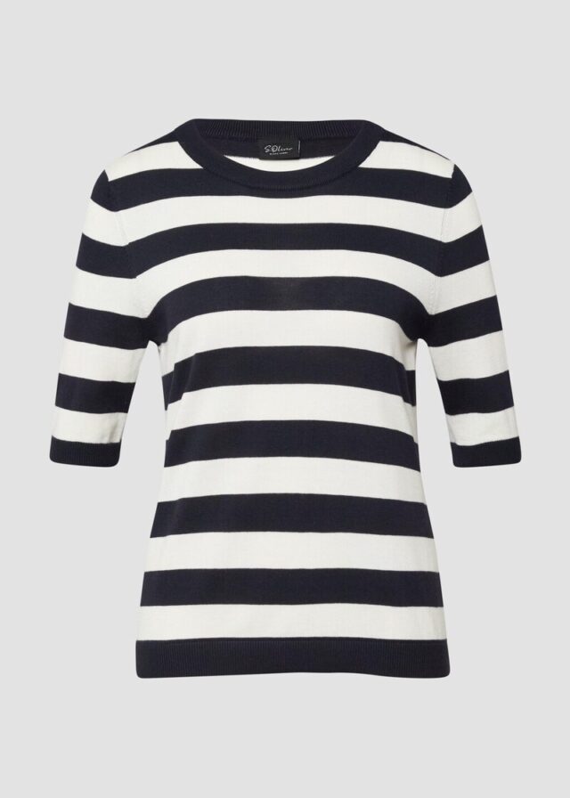 Gestreifter Feinstrickpullover